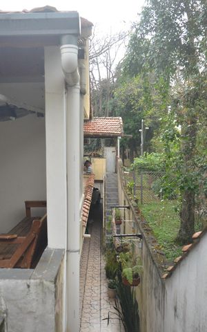 Casa à venda com 340m², 5 quartos e 2 vagasÁrea de Serviço