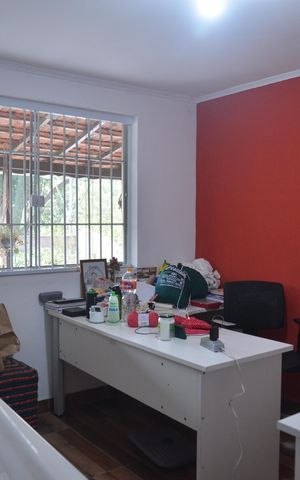 Casa à venda com 340m², 5 quartos e 2 vagasQuarto 2