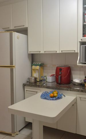 Apartamento para alugar com 69m², 2 quartos e 2 vagasCozinha