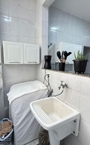Apartamento à venda com 60m², 2 quartos e 1 vagaÁrea de Serviço
