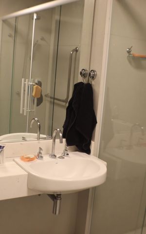 Apartamento à venda com 70m², 1 quarto e 2 vagas Apartamento à venda com 70m², 1 quarto e 2 vagasBanheiro