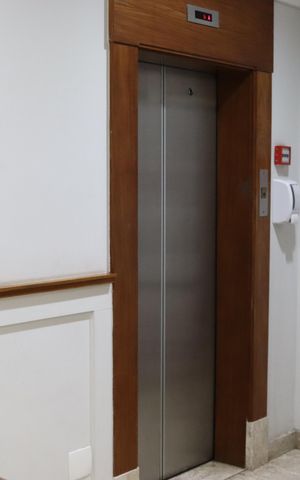 Apartamento à venda com 70m², 1 quarto e 2 vagas Apartamento à venda com 70m², 1 quarto e 2 vagasHall de entrada