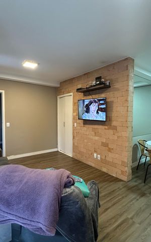Apartamento à venda com 70m², 1 quarto e 2 vagas Apartamento à venda com 70m², 1 quarto e 2 vagasSala