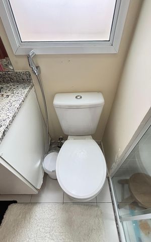 Apartamento à venda com 100m², 2 quartos e 2 vagasBanheiro da Suíte