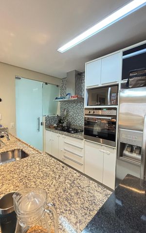Apartamento à venda com 100m², 2 quartos e 2 vagasCozinha