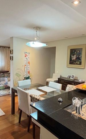Apartamento à venda com 100m², 2 quartos e 2 vagasSala 