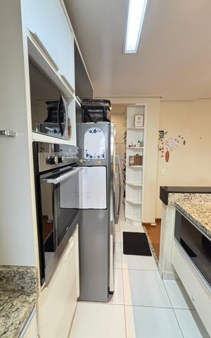Apartamento à venda com 100m², 2 quartos e 2 vagasCozinha