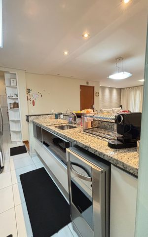 Apartamento à venda com 100m², 2 quartos e 2 vagasCozinha