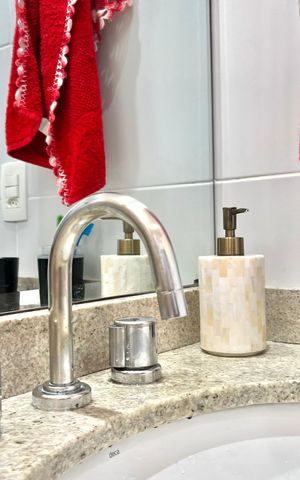 Apartamento para alugar com 97m², 3 quartos e 2 vagas Apartamento para alugar com 97m², 3 quartos e 2 vagasBanheiro da Suíte