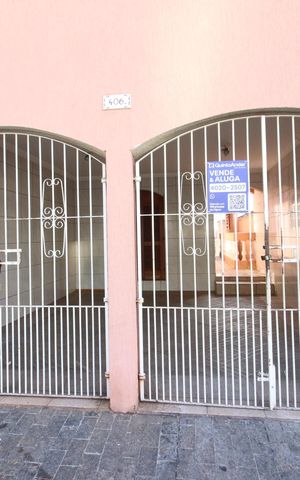 Casa à venda com 235m², 3 quartos e 2 vagasGaragem