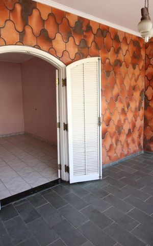 Casa à venda com 235m², 3 quartos e 2 vagasSuíte 1