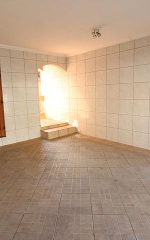 Casa à venda com 235m², 3 quartos e 2 vagasGaragem