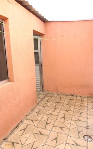 Casa à venda com 235m², 3 quartos e 2 vagasÁrea de Serviço