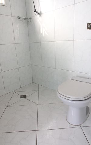 Casa à venda com 235m², 3 quartos e 2 vagasBanheiro da Suíte 2