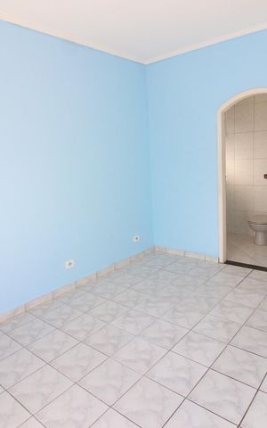 Casa à venda com 235m², 3 quartos e 2 vagasSuíte 2