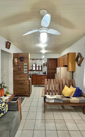 Casa à venda com 490m², 3 quartos e 3 vagasSala