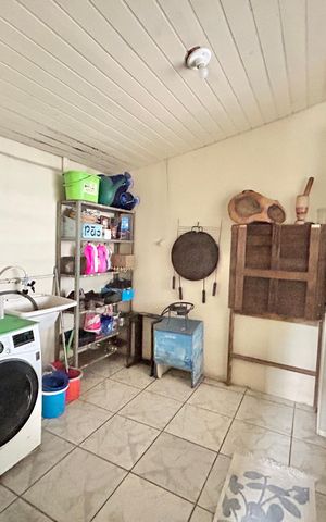 Casa à venda com 490m², 3 quartos e 3 vagasÁrea de Serviço