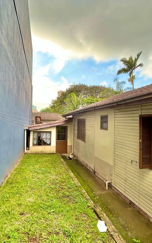 Casa à venda com 490m², 3 quartos e 3 vagasPátio