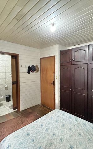Casa à venda com 490m², 3 quartos e 3 vagasSuíte