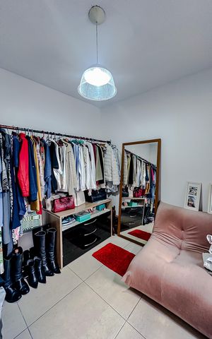 Casa à venda com 187m², 5 quartos e 3 vagasQuarto de Serviço