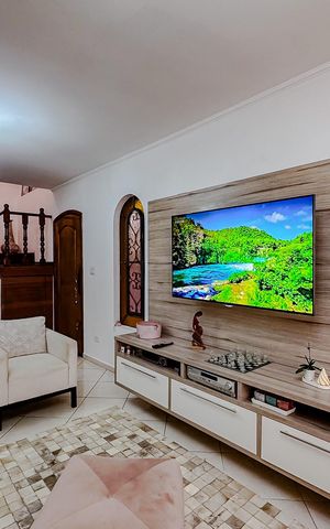 Casa à venda com 187m², 5 quartos e 3 vagasSala