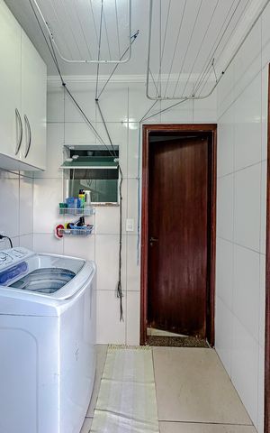Casa à venda com 187m², 5 quartos e 3 vagasÁrea de Serviço