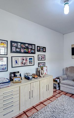 Casa à venda com 187m², 5 quartos e 3 vagasEscritório