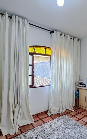 Casa à venda com 187m², 5 quartos e 3 vagasEscritório