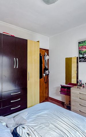 Casa à venda com 187m², 5 quartos e 3 vagasQuarto 1
