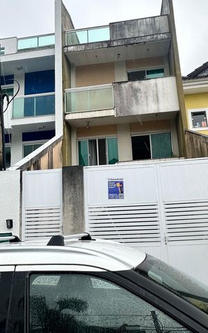 Casa de condomínio à venda com 260m², 3 quartos e 2 vagasFachada Plaquinha