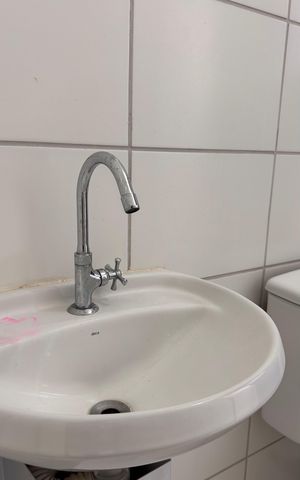 Apartamento à venda com 44m², 2 quartos e 1 vaga Apartamento à venda com 44m², 2 quartos e 1 vagaBanheiro