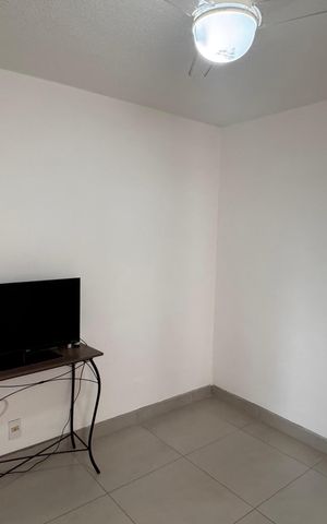 Apartamento à venda com 44m², 2 quartos e 1 vaga Apartamento à venda com 44m², 2 quartos e 1 vagaSala