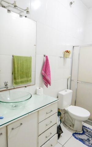 Casa à venda com 280m², 3 quartos e 1 vaga Casa à venda com 280m², 3 quartos e 1 vagaBanheiro
