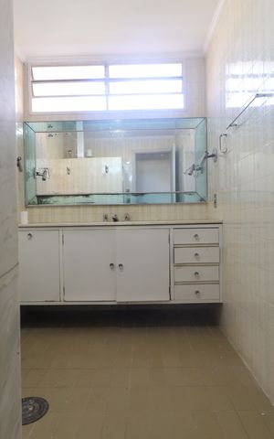 Apartamento para alugar com 202m², 3 quartos e 1 vagaBanheiro da Suíte