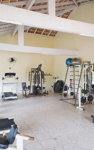 Casa de condomínio à venda com 84m², 3 quartos e 2 vagasÁrea Comum - Academia