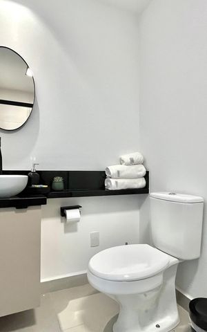 Studio para alugar com 26m², 1 quarto e sem vaga Studio para alugar com 26m², 1 quarto e sem vagaBanheiro