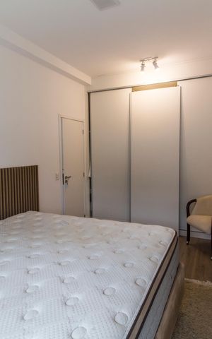 Apartamento à venda com 200m², 3 quartos e 2 vagas Apartamento à venda com 200m², 3 quartos e 2 vagasSuíte 1