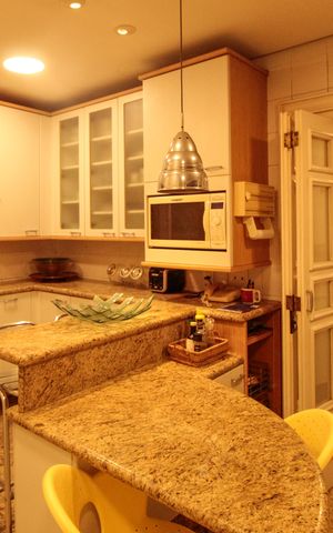 Apartamento à venda com 186m², 3 quartos e 5 vagas Apartamento à venda com 186m², 3 quartos e 5 vagasCozinha