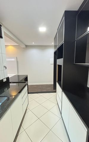 Apartamento para alugar com 110m², 2 quartos e 2 vagas Apartamento para alugar com 110m², 2 quartos e 2 vagasCozinha