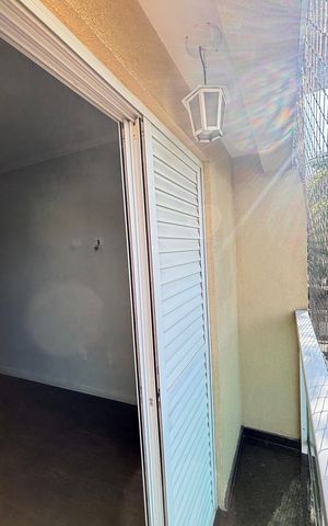 Apartamento para alugar com 110m², 2 quartos e 2 vagas Apartamento para alugar com 110m², 2 quartos e 2 vagasSuite Varanda