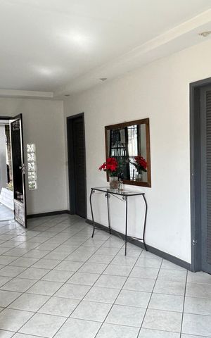 Apartamento à venda com 68m², 2 quartos e 1 vagaHall de entrada
