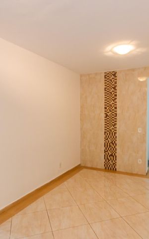 Apartamento à venda com 57m², 2 quartos e 1 vaga Apartamento à venda com 57m², 2 quartos e 1 vagaSala