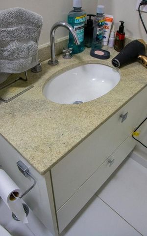 Apartamento à venda com 68m², 2 quartos e 1 vaga Apartamento à venda com 68m², 2 quartos e 1 vagaBanheiro social