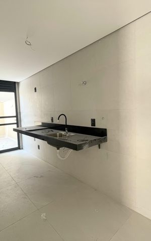 Apartamento à venda com 127m², 2 quartos e 2 vagasCozinha
