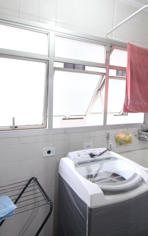 Apartamento à venda com 75m², 2 quartos e 1 vagaÁrea de Serviço