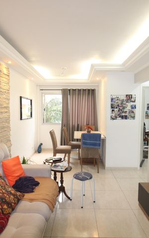 Apartamento à venda com 75m², 2 quartos e 1 vagaSala