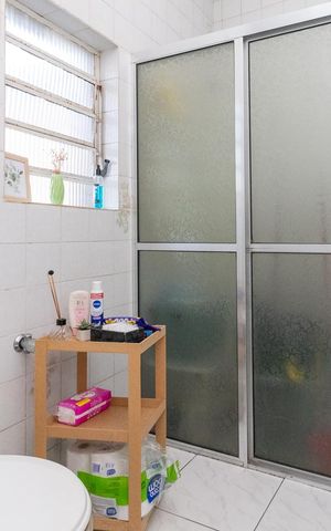 Casa para alugar com 350m², 5 quartos e 8 vagasBanheiro 2