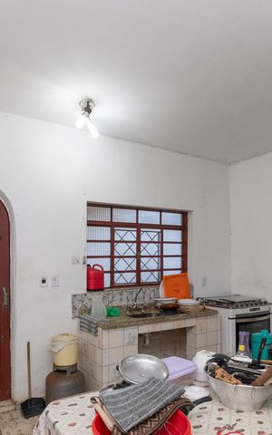 Casa para alugar com 350m², 5 quartos e 8 vagasCozinha