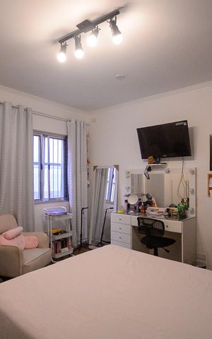 Casa à venda com 291m², 4 quartos e 7 vagas Casa à venda com 291m², 4 quartos e 7 vagas Suite 1