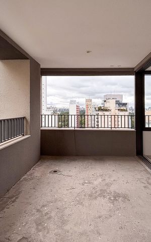 Apartamento à venda com 164m², 3 quartos e 2 vagas Apartamento à venda com 164m², 3 quartos e 2 vagasVaranda